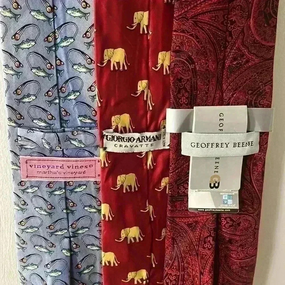 Men tie bundle